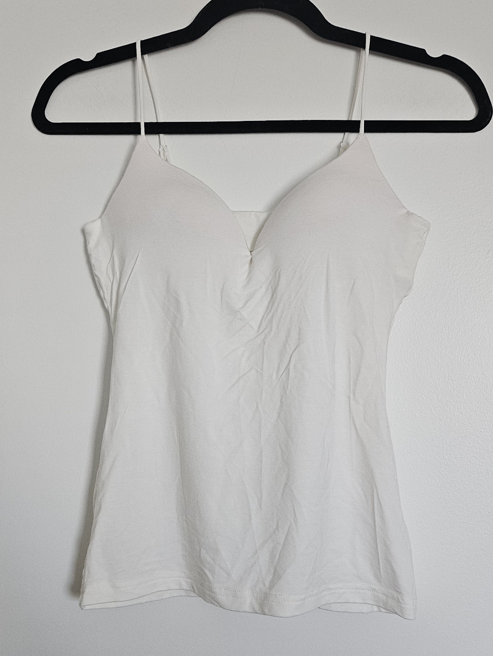 Eimy Istoire White Spaghetti-Strap Camisole with Built-In Bust Support